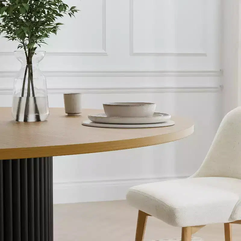 Table de salle à manger ronde en bois massif de 60" - Table de cuisine pour 6-8 personnes avec plateau et pieds cylindriques concaves pour salon/salle à manger/bureau - Naturel